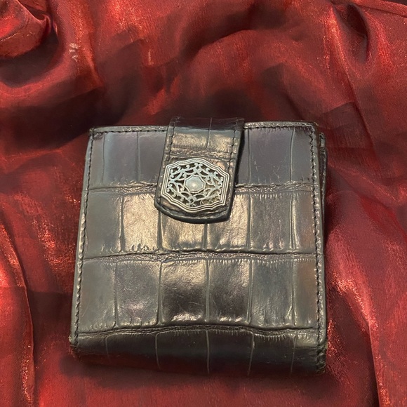 Brighton Wallet - Picture 2 of 9